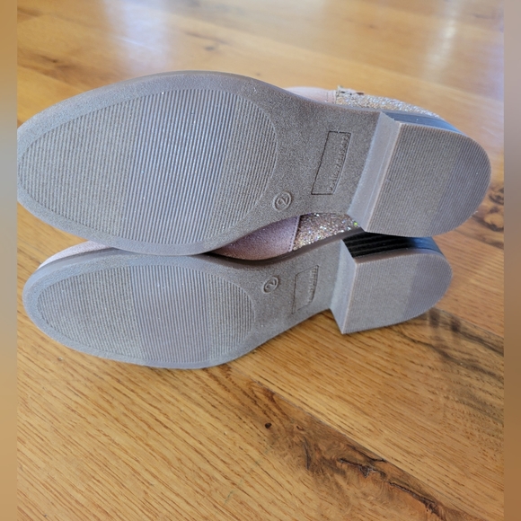 New girls size 2 ankle booties - Picture 5 of 5